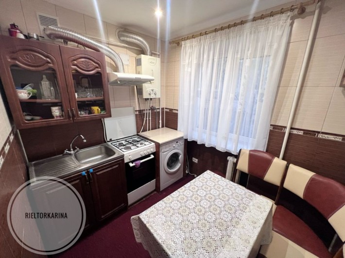 Продаж 2к квартири Ліски/Крилова на 2 поверсі з 5 - фото 1