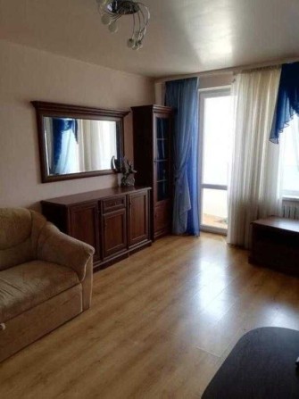 Продам 1 кім.кв. в хорошому стані. 15 хвилин до метро. - фото 1