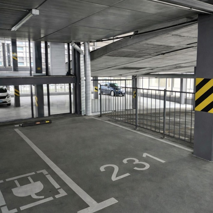 паркомісце Олександра Олеся 25. (Варшавський+) - фото 1