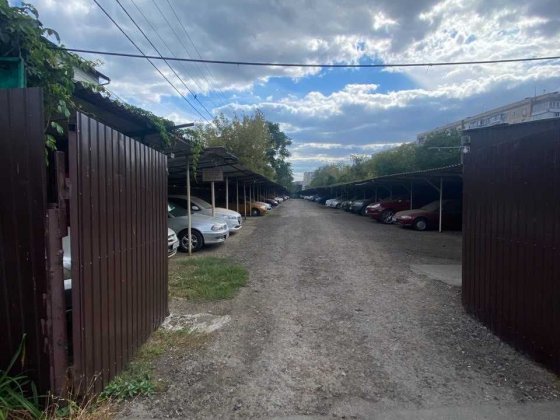 Сдам крытое место на охраняемой стоянке - 8,5 Люстдорфской дороги Одеса