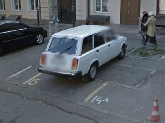 Сдам парко место в центре на Базарной улице