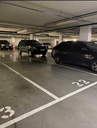 Сдам паркоместа в ЖК 4 Сезона  долгосрочно - фото 1