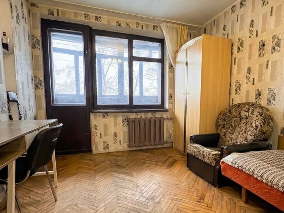 БЕЗ КОМІСИЇ ПРОДАЖА  1 кімнатної квартири Виговського 26 Киев