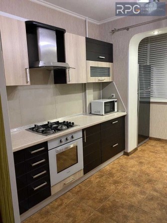 Продається 1к квартира по проспект Романа Шухевича, 12А. рк - фото 1