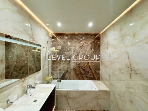 Продаж 2кім квартири з новим ремонтом,Максимовича,М Васильківська 15хв Киев