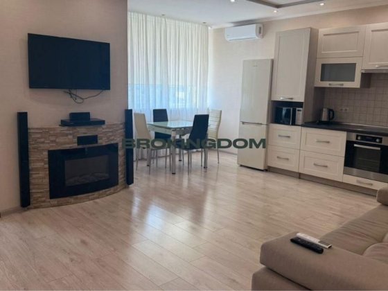 Продаж 1к квартири на пр. Воскресенський 10А, Перова Киев