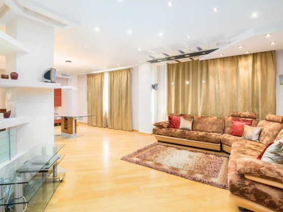 БЕЗ% Новобіличі, Булаховського 5В, 3 спальні + кухня-студія Киев