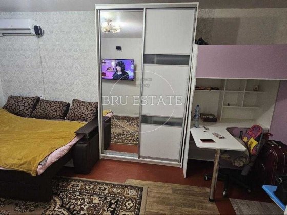 Продам 1к 43м, Сосницька 10 Дарниця, метро Лівобережна 15 хв Киев