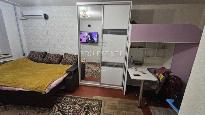 Продам 1к 43м, Сосницька 10 Дарниця, метро Лівобережна 15 хв - фото 1