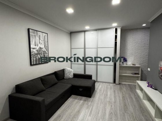 1 кім. кв.вул.Бастіонна 10.Печерськ Киев