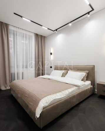 Продаж квартири на Печерську | Стелі 3,3 м | Метро - фото 1