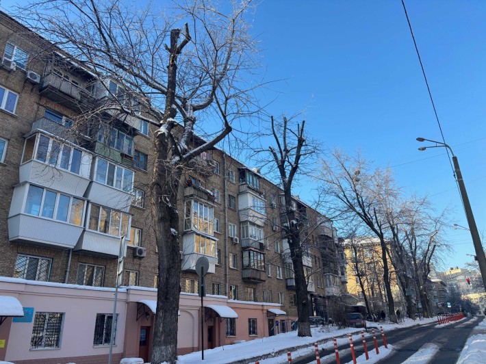 Продам 2 кімнатну в центрі ст.м Печерська  ст.м.Арсенальна Цитадельна - фото 1