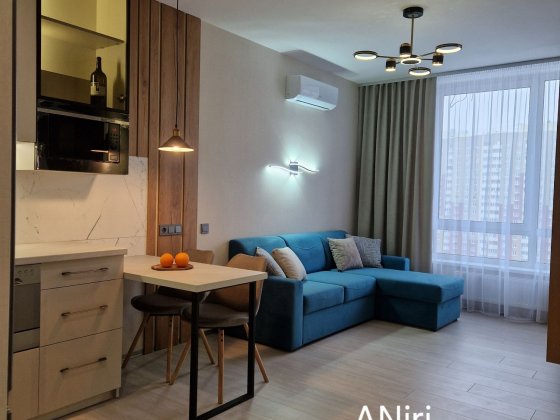 Власник! Варшавський 2,  1-кім. кв. 43м², без %, генератор Киев