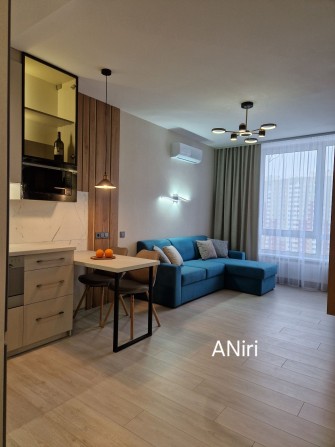 Власник! Варшавський 2,  1-кім. кв. 43м², без %, генератор - фото 1