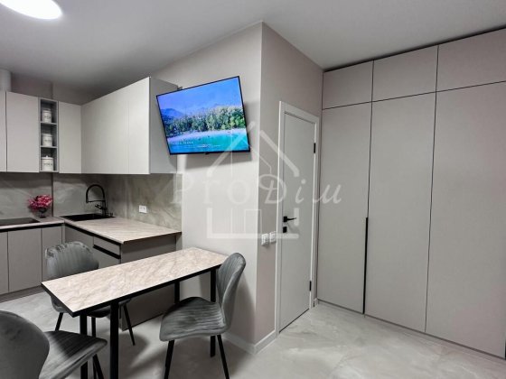 Продаж 2к квартира ЖК Південний квартал Сім'ї Стешенків 9 Генератор Київ