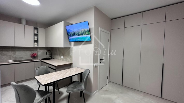 Продаж 2к квартира ЖК Південний квартал Сім'ї Стешенків 9 Генератор - фото 1