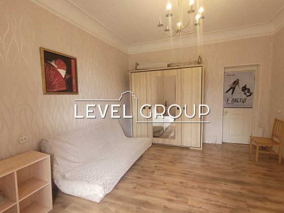 Продаж 2-кімнатної сталінки на Подолі | Юрківська | Тараса Шевченка Киев