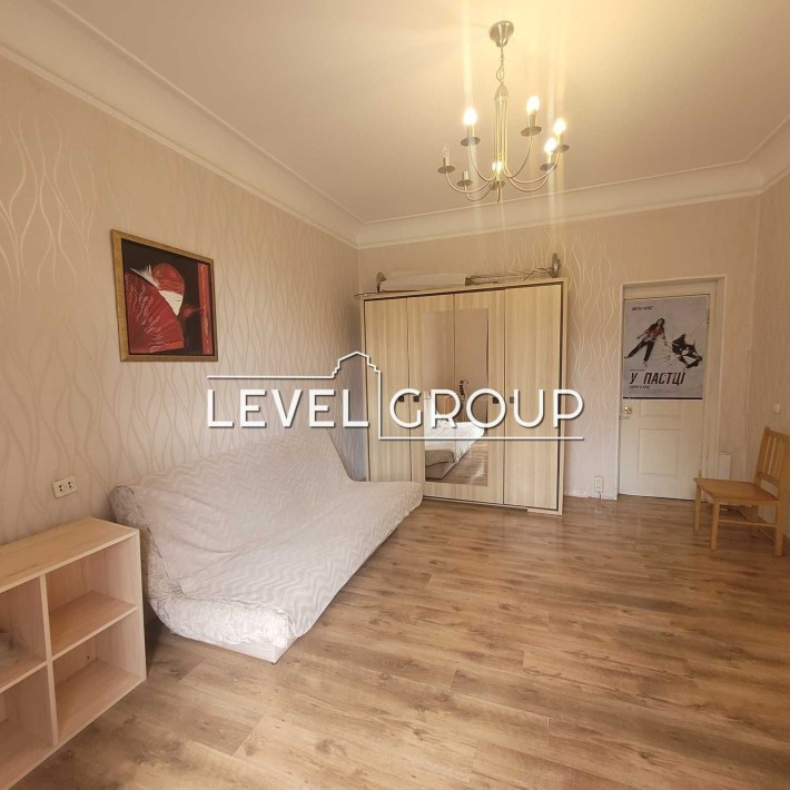 Продаж 2-кімнатної сталінки на Подолі | Юрківська | Тараса Шевченка - фото 1