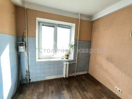 метро КПІ Трикімнатна Шулявська 20/22 Киев