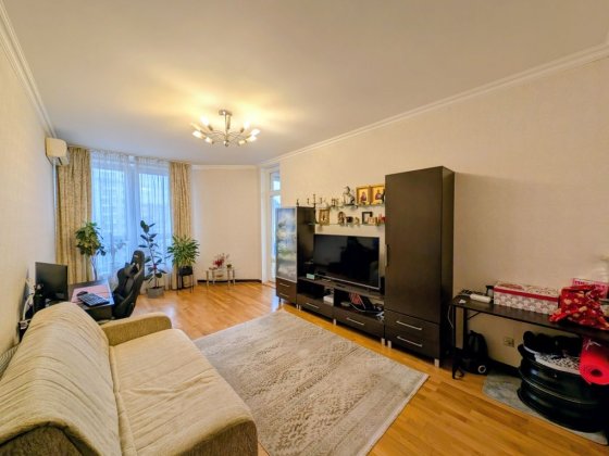 Продаж 2 кімнати 82 м2. Жк Пори року Времена Года. Мокра 20г. ПАРК Київ