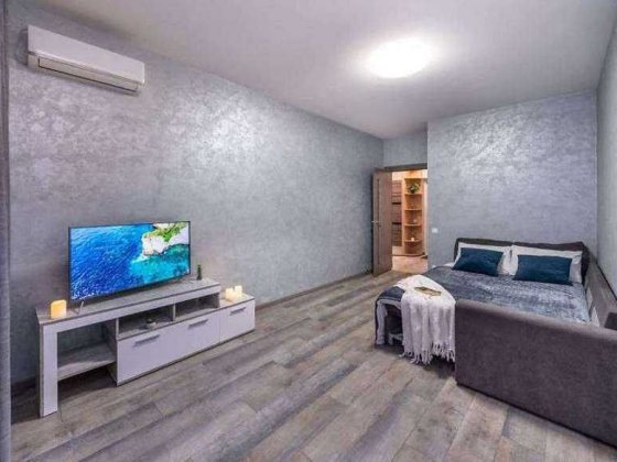 Продаж квартири  ЖК Варшавський (V квартал), з ремонтом Київ