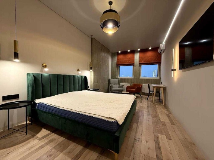 Видова 1-к квартира з авторським ремонтом, ЖК Manhattan, метро КПІ - фото 1