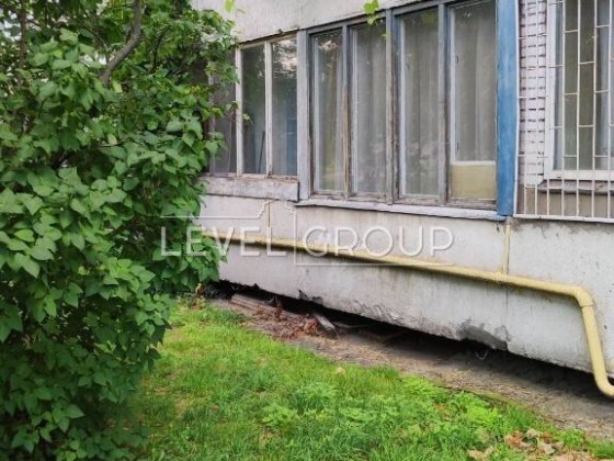 2к квартира В. Покотила Перший поверх Гната Юри Київ