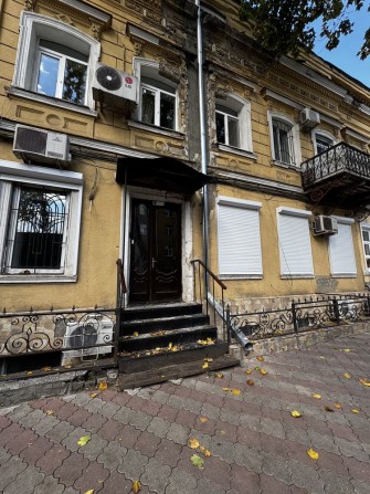 Продам квартиру в центре, фасад - фото 1