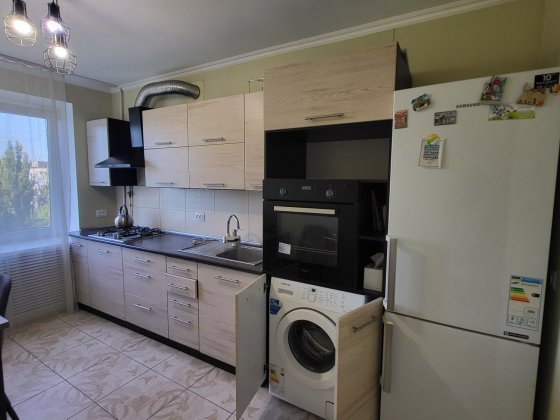 Продаю 3 квартиру на площі Перемоги Николаев