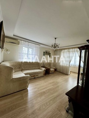 3 комнатная квартира на ул.Сахарова - фото 1