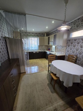 Продам Трьохкімнатну квартиру - фото 1