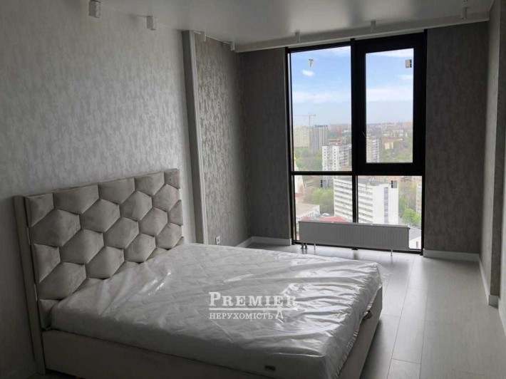 3 кімнатна квартира.Сучасний ремонт. Панорама на місто та море. - фото 1