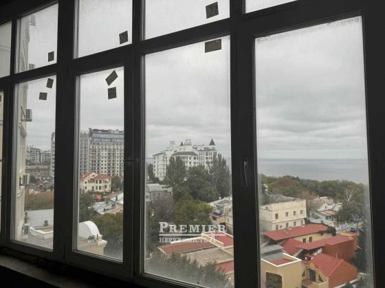 Просторная квартира . Вид на море. Пляж за углом Одесса