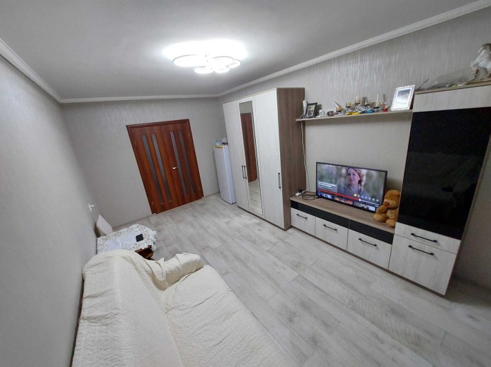 Продаю 4х комнатную квартиру Намыв - фото 1