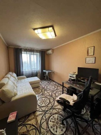 Продаю 2-к квартиру метро Спортивная, Конный Рынок, Защитников Украины - фото 1