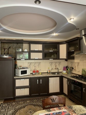 Продам 3к Шкільна 22а Петропавлівська Борщагівкa та  гараж - фото 1