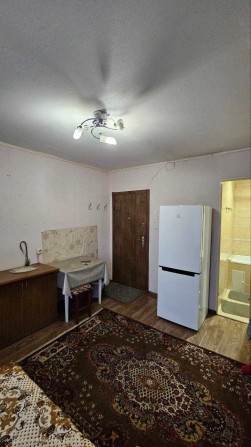 Продам гостинку со своими службами, ул. Клочковская - фото 1