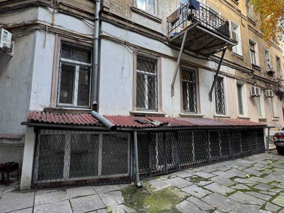 В продажу простора 3-кімнатна квартира в центрі міста! Одесса