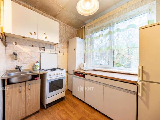 2к. 44м2 Павлово Поле (П. Поле, м. 23 Августа, пр. Науки 74) 130249 Харків