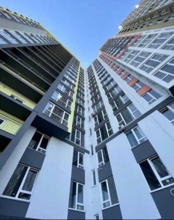 Продам 2-кімнатну квартиру з якісним ремонтом на Таїрова - фото 1