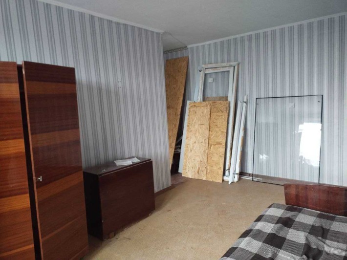 Без комиссии! 1 комн.квартира м.Победы 1-й дом от метро 5 этаж 33м2 - фото 1