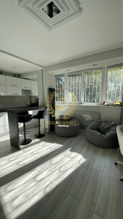 Продається 1 к квартира у центрі ( вул. Кирилівська) - фото 1