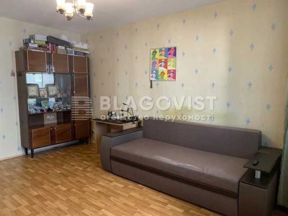 Продаж квартири з ремонтом Чайка Українського Відродження 3В Київ