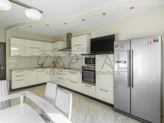 Продаж квартири, вул. Дмитрівська, Шевченківський р-н, Лук'янівка Киев