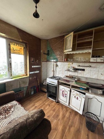 Вул. Жюль Верна (Ромена Ролана), 7Б, кватира під ремонт, торг! Вільна! - фото 1