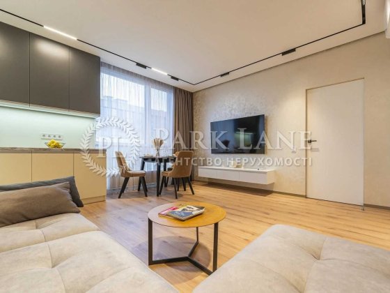 Продаж шикарної 3к звартири з новим ремонтом в ЖК Файна Таун Киев