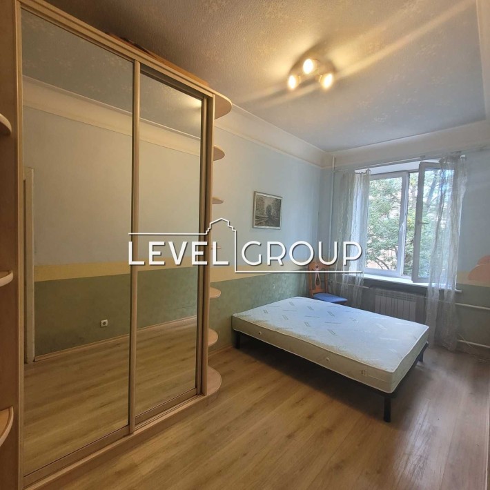 Юрківська, Поділ, 3пов, стильна 2кім сталінка, ремонт, Тараса Шевченка - фото 1