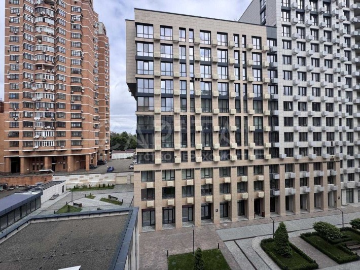 Продаж 3к квартири в ЖК Ярославів Град Бульварно Кудрявська Центр - фото 1