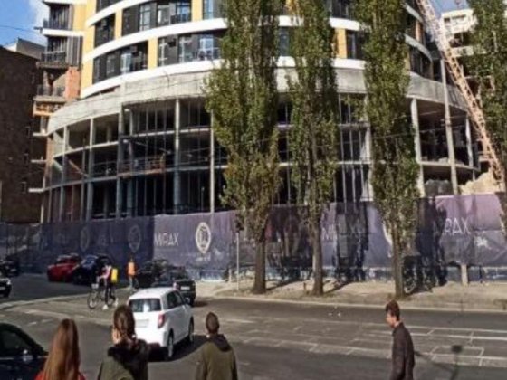 Продается 1 комнатная квартира ЖК,,Mirax,,Лукьяновка,Татарка,Центр, Киев