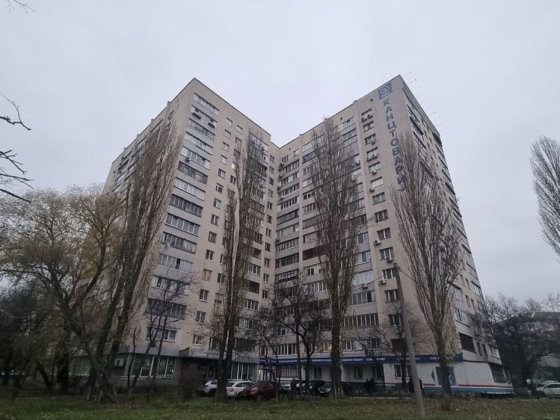 Продаж 3к квартири 63.2 кв. м на бул. Чоколівський 40 Киев